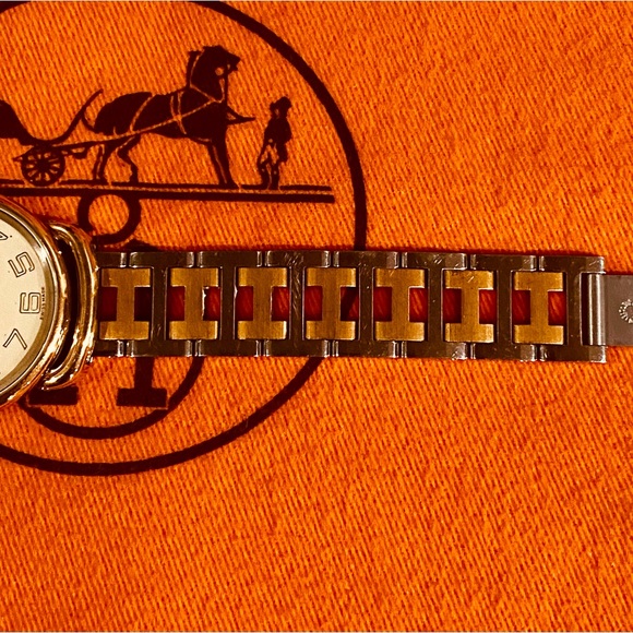 🛑SOLD🛑 ⏰⏱🕰Authentic Hermes Two Tone Clipper Watch - Picture 11 of 16